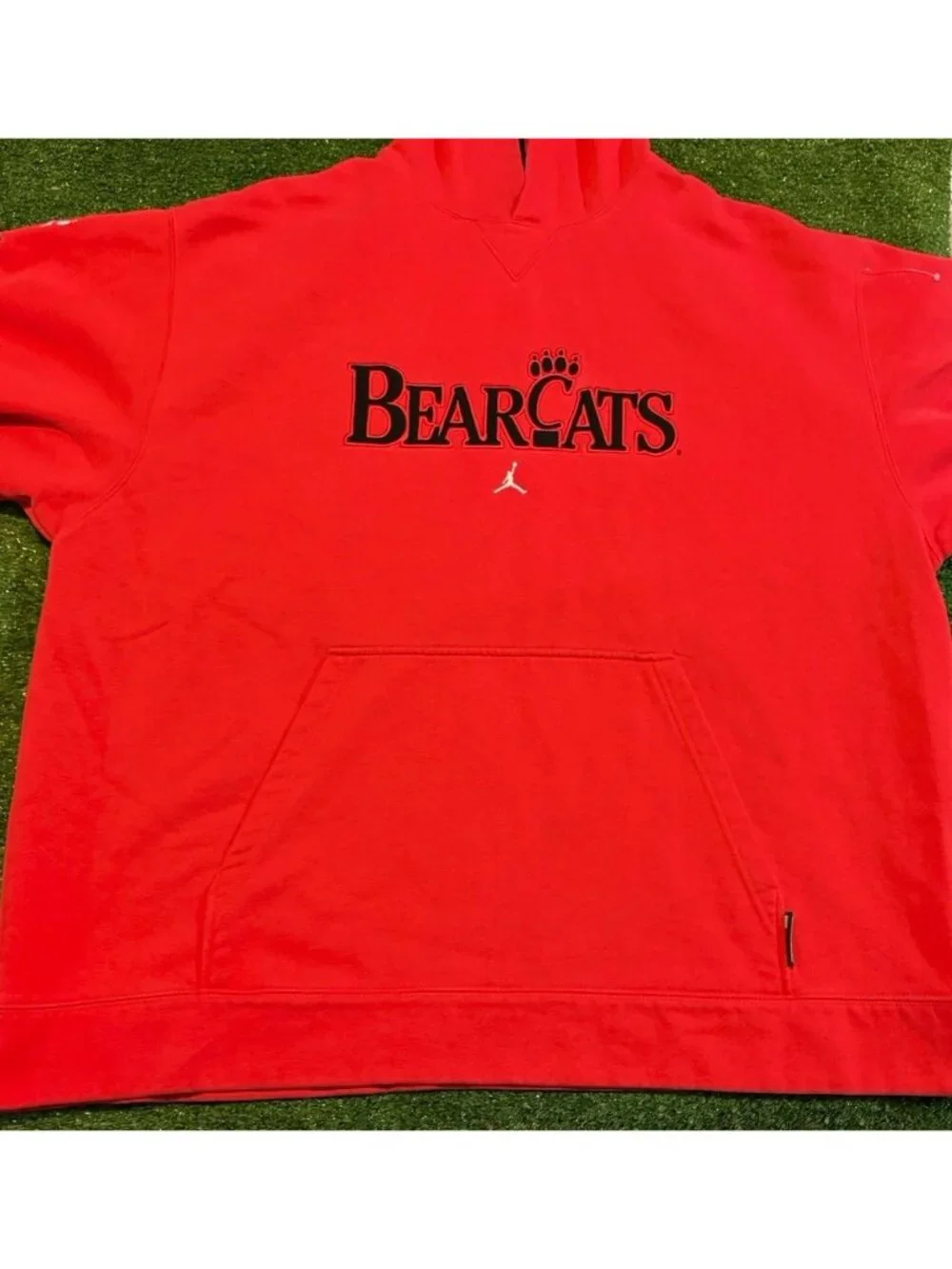 Vintage Cincinnati Bearcats hoodie mens 2XL red jordan sweatshirt basketball